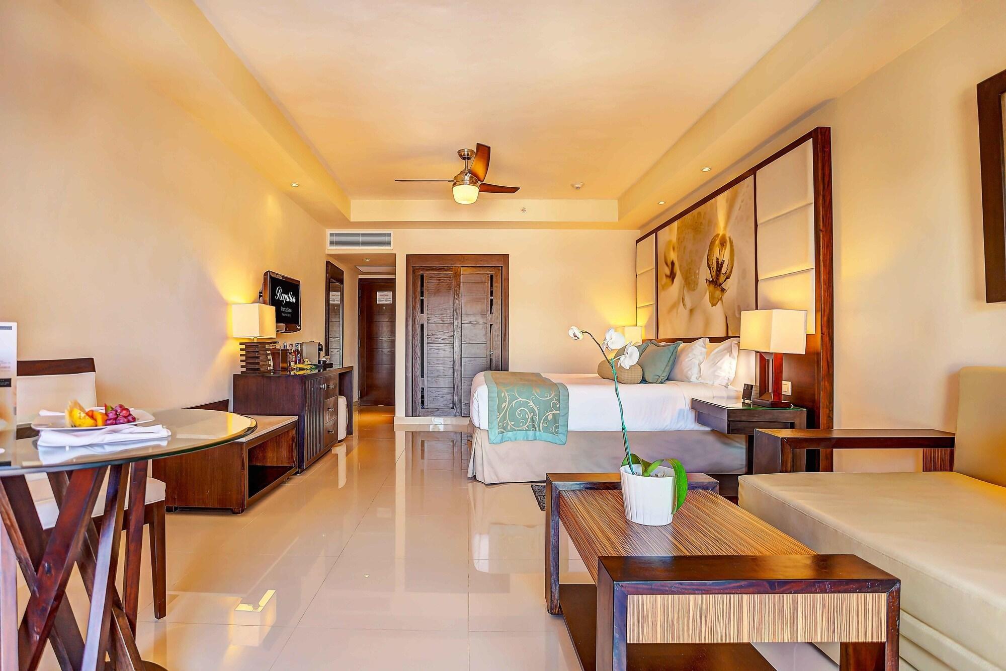 Royalton Punta Cana, An Autograph Collection All-Inclusive Resort & Casino Bavaro Exterior photo